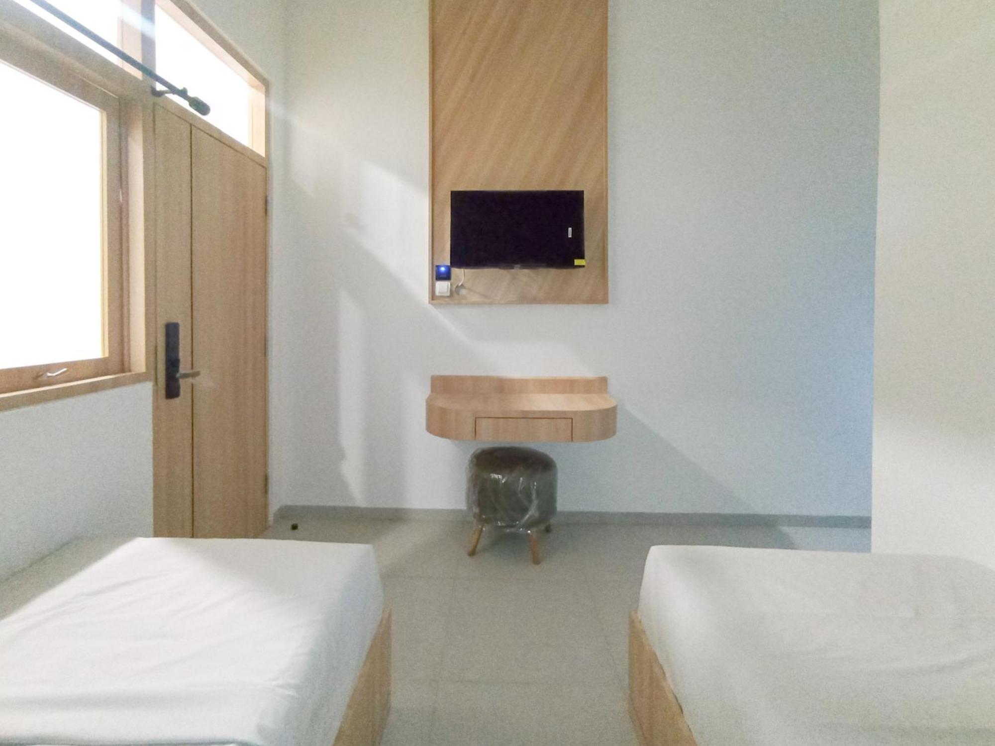 Urbanview Hotel Subali Purwokerto Bagian luar foto