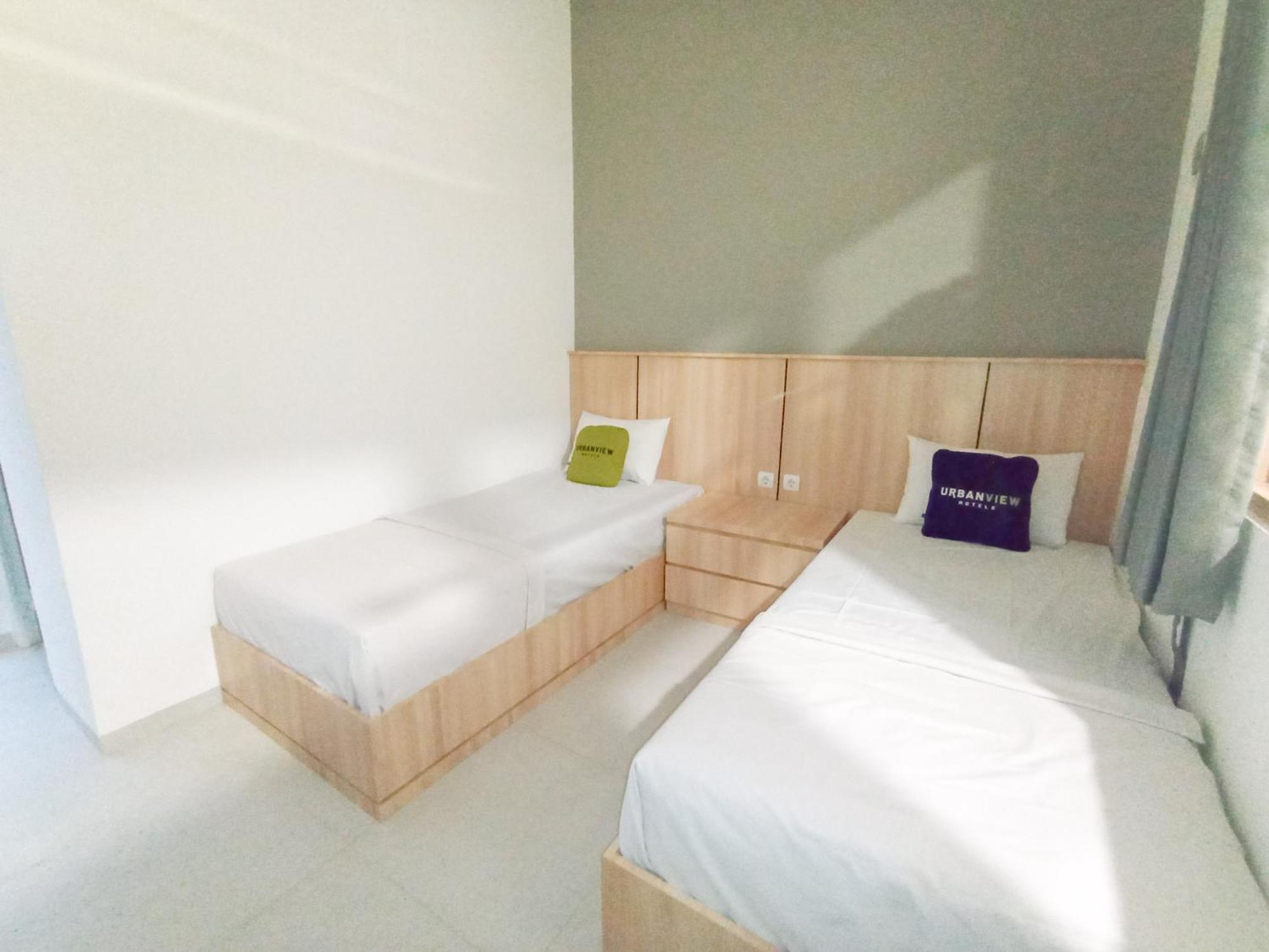 Urbanview Hotel Subali Purwokerto Bagian luar foto