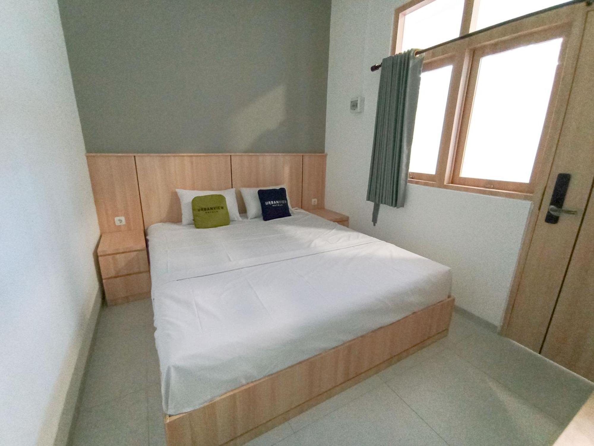 Urbanview Hotel Subali Purwokerto Bagian luar foto