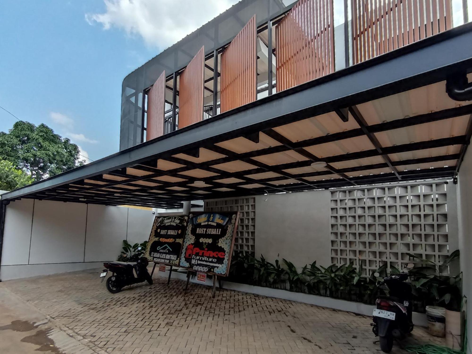 Urbanview Hotel Subali Purwokerto Bagian luar foto